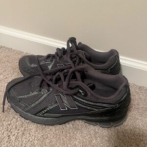 New Balance Men's Gray Athletic Shoes